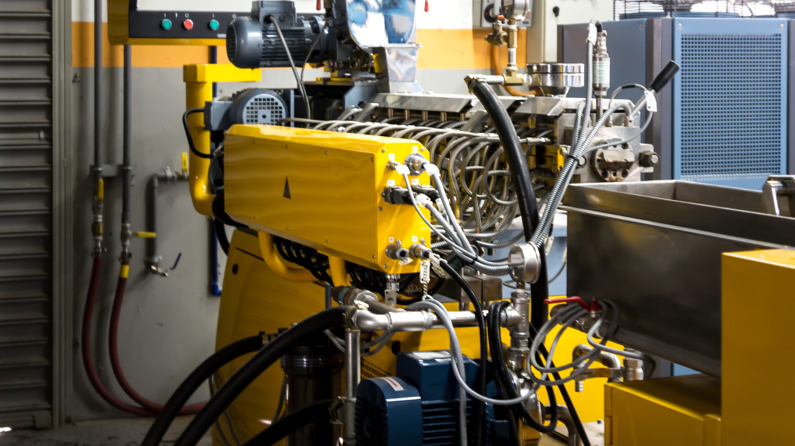 Extrusion Machine for Plastic Injection